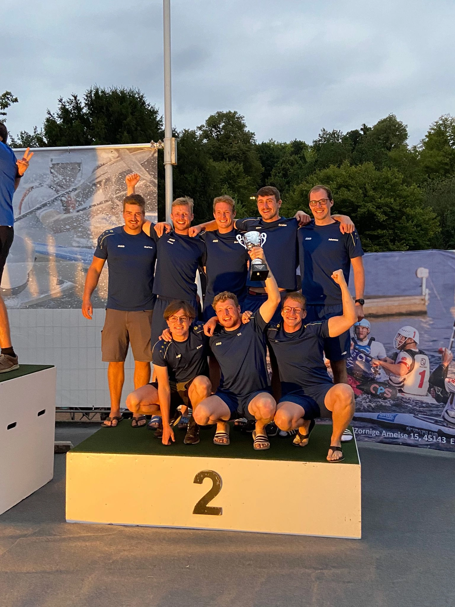 Das siegreiche Kanupolo-Team bei der Siegereherung